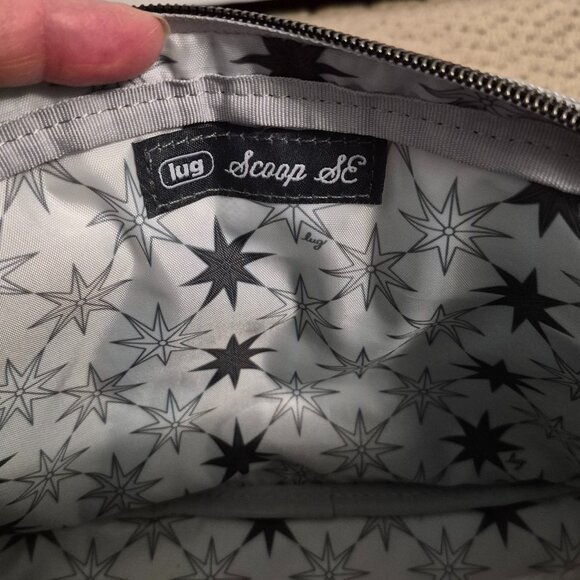 NWT LUG Scoop SE Crossbody in Metallic Silver - Picture 9 of 12